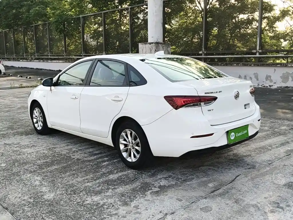 Buick Excelle — миниатюра 5