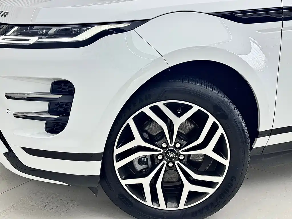 Land Rover Range Rover Evoque 2024 L SE