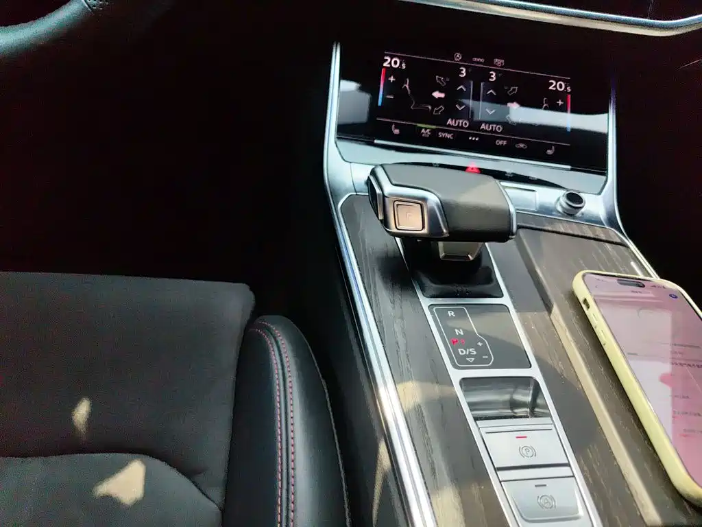 Audi A6L — миниатюра 6