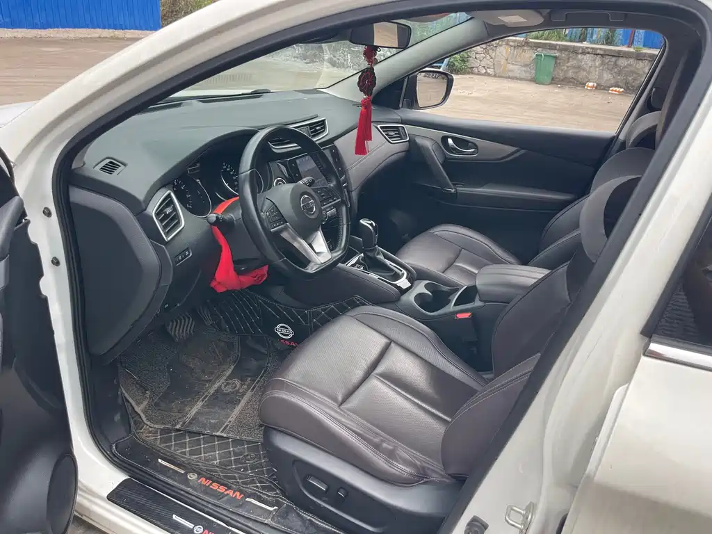 Nissan Qashqai — миниатюра 7