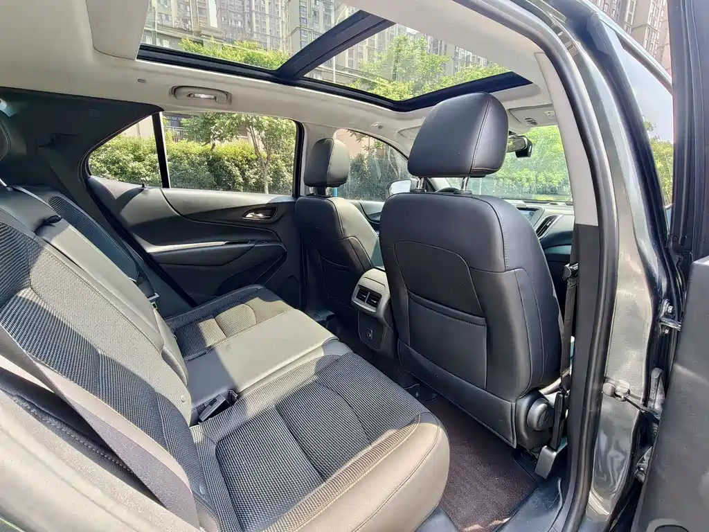 Chevrolet Equinox — фотографии объявления, Фото 11