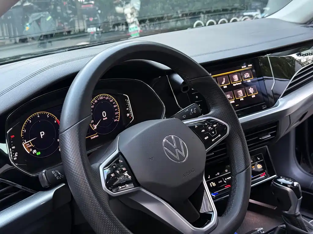 Volkswagen Passat 2023 330TSI Elite