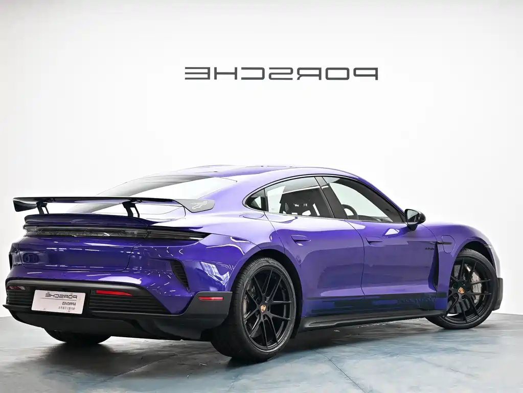 Porsche Taycan — миниатюра 5