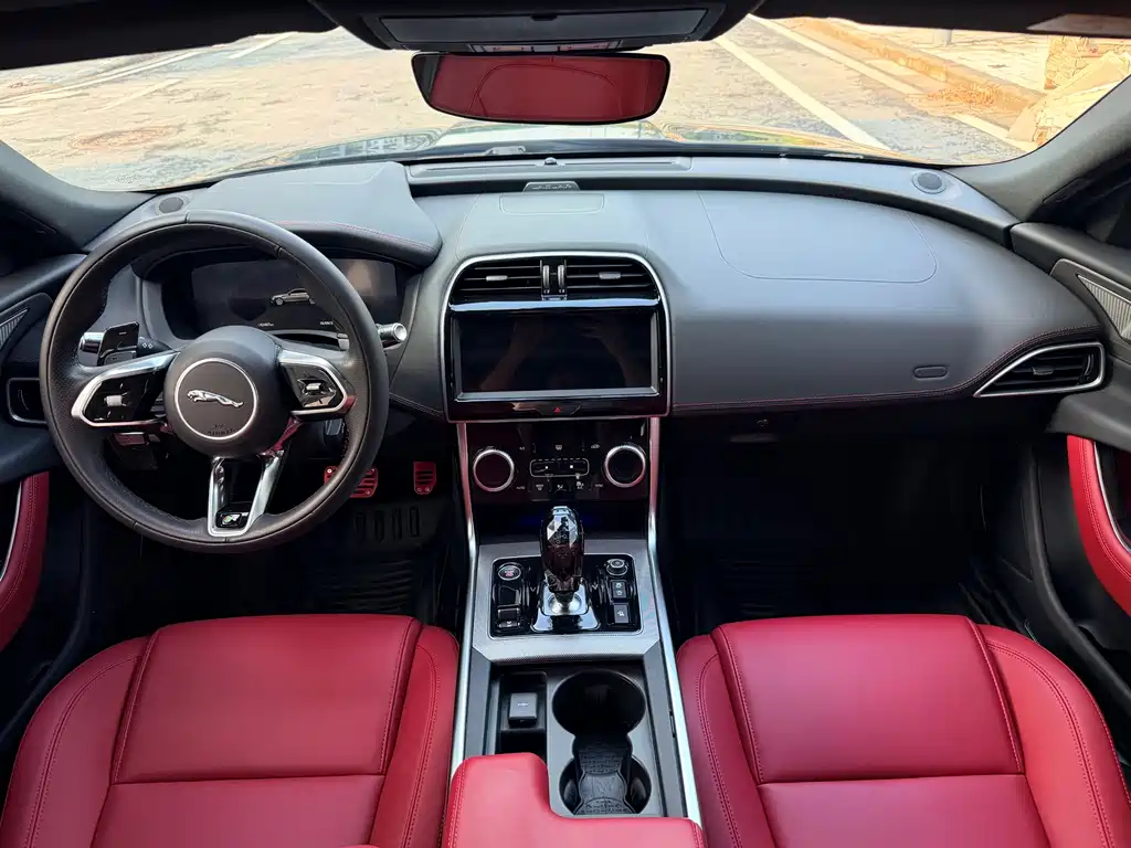Jaguar XEL — миниатюра 11