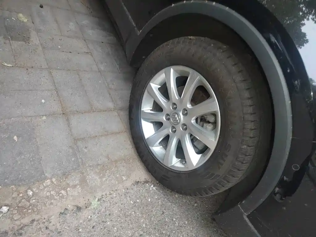 Buick Envision Plus — миниатюра 8
