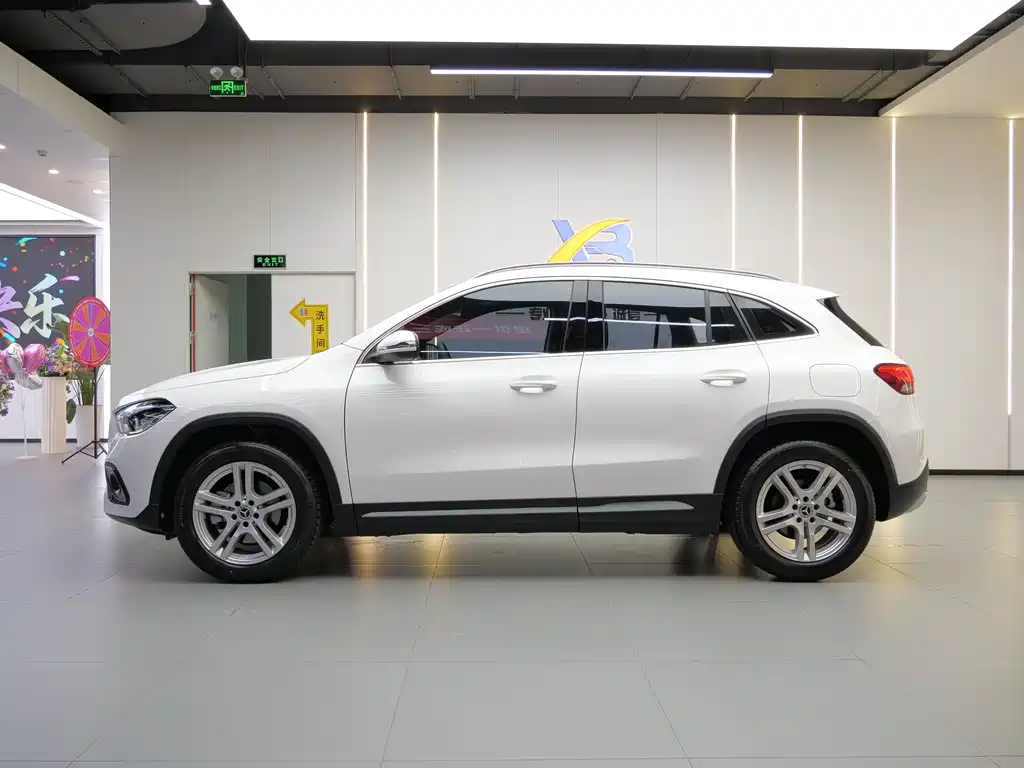 Mercedes-Benz GLA 2022 GLA 200
