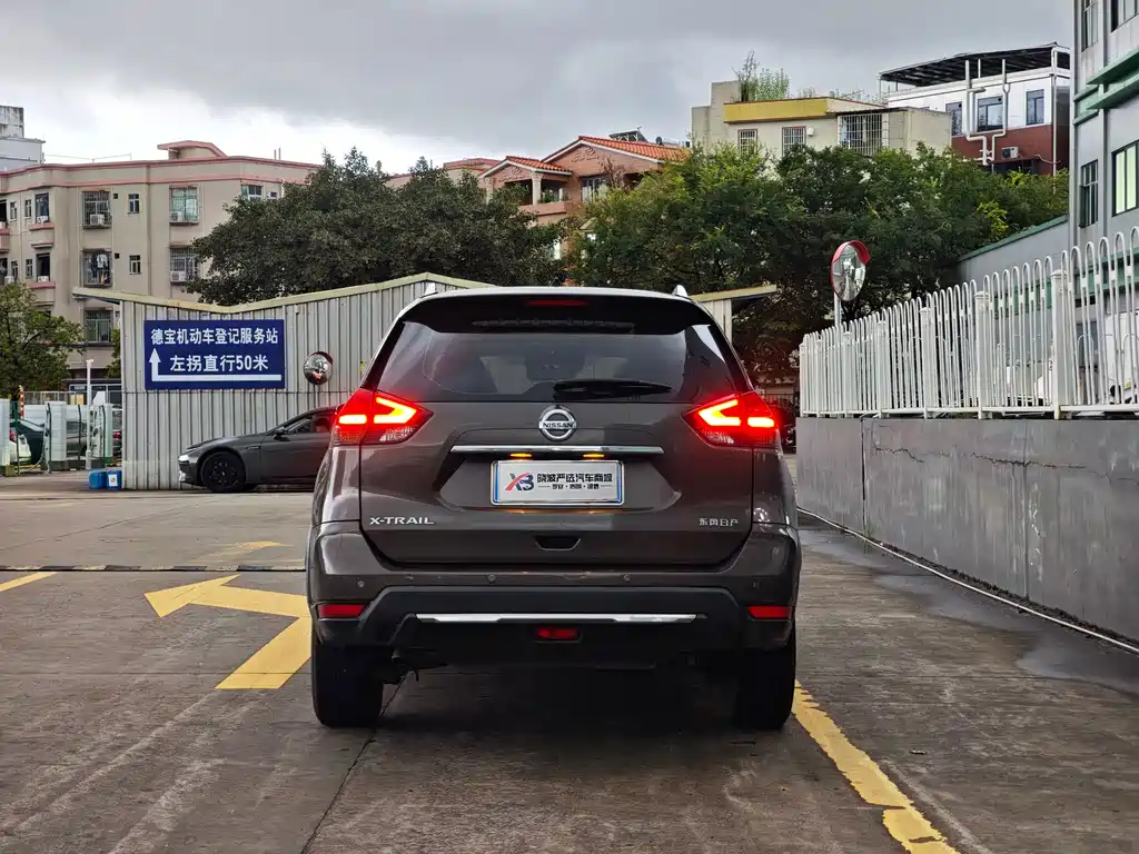 Nissan X-Trail — миниатюра 5
