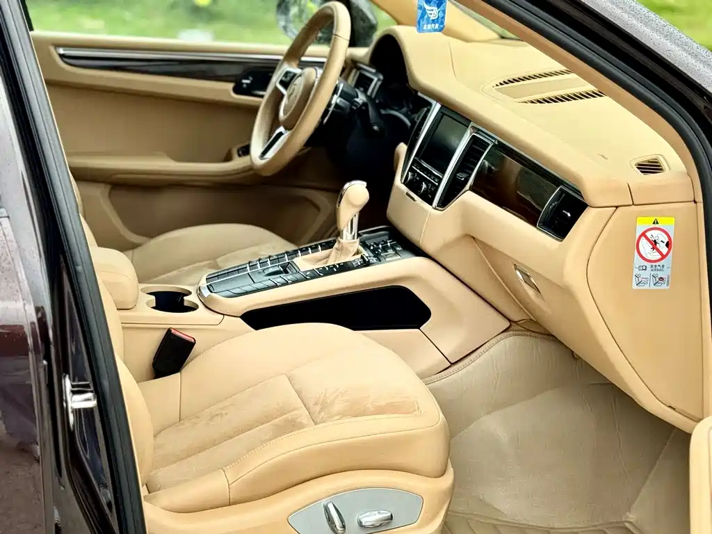 Porsche Macan — миниатюра 21