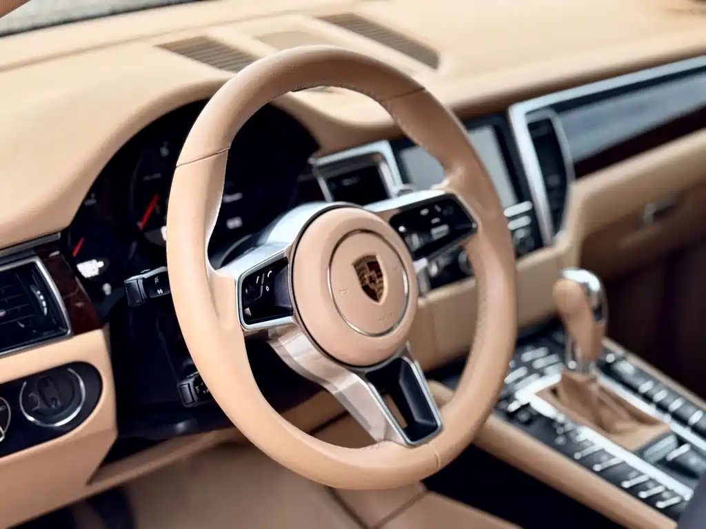 Porsche Macan — миниатюра 13