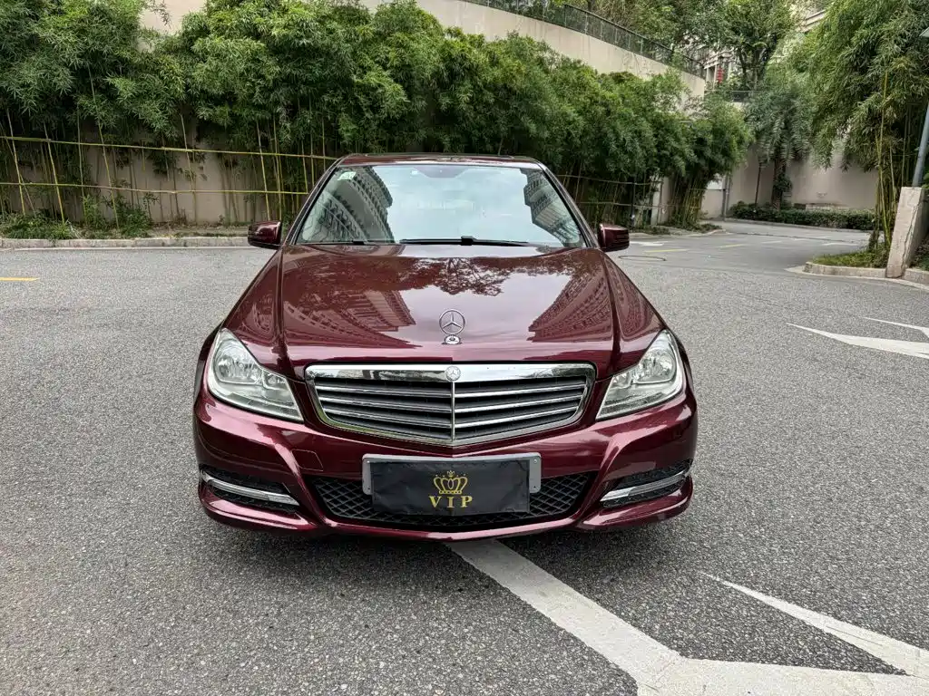 Mercedes-Benz C-Class — миниатюра 2
