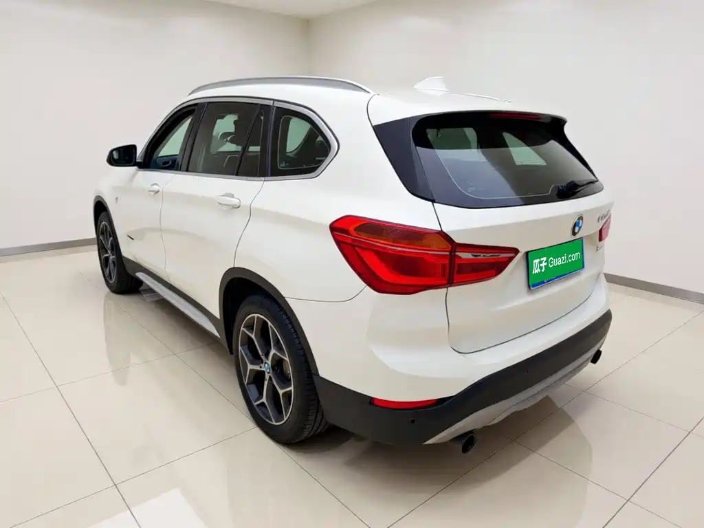 BMW X1 2016 sDrive20Li Luxury