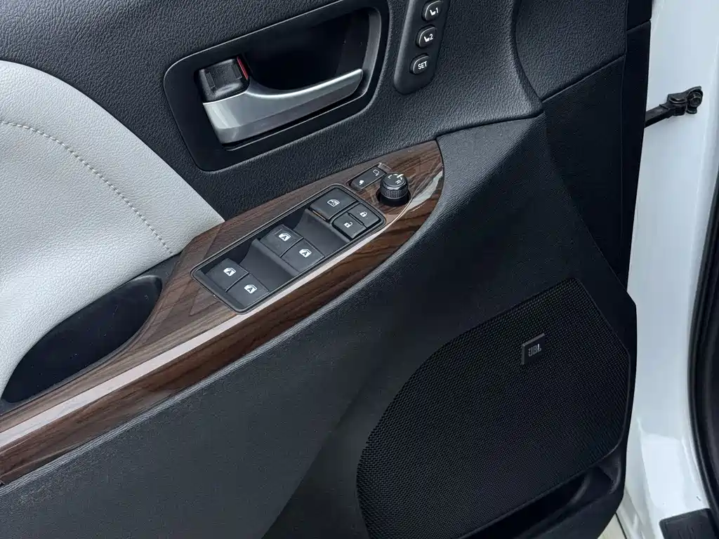 Toyota Sienna 2018 3.5L