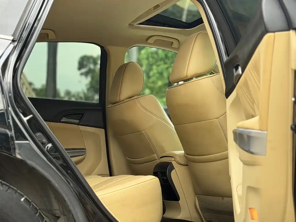 Honda Crosstour — миниатюра 7