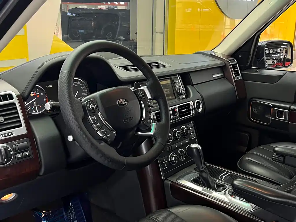 Land Rover Range Rover 2011 5.0 SC V8