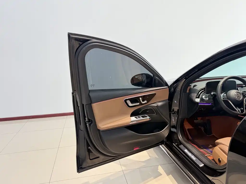 Mercedes-Benz E-Class E 2024 E 260 L