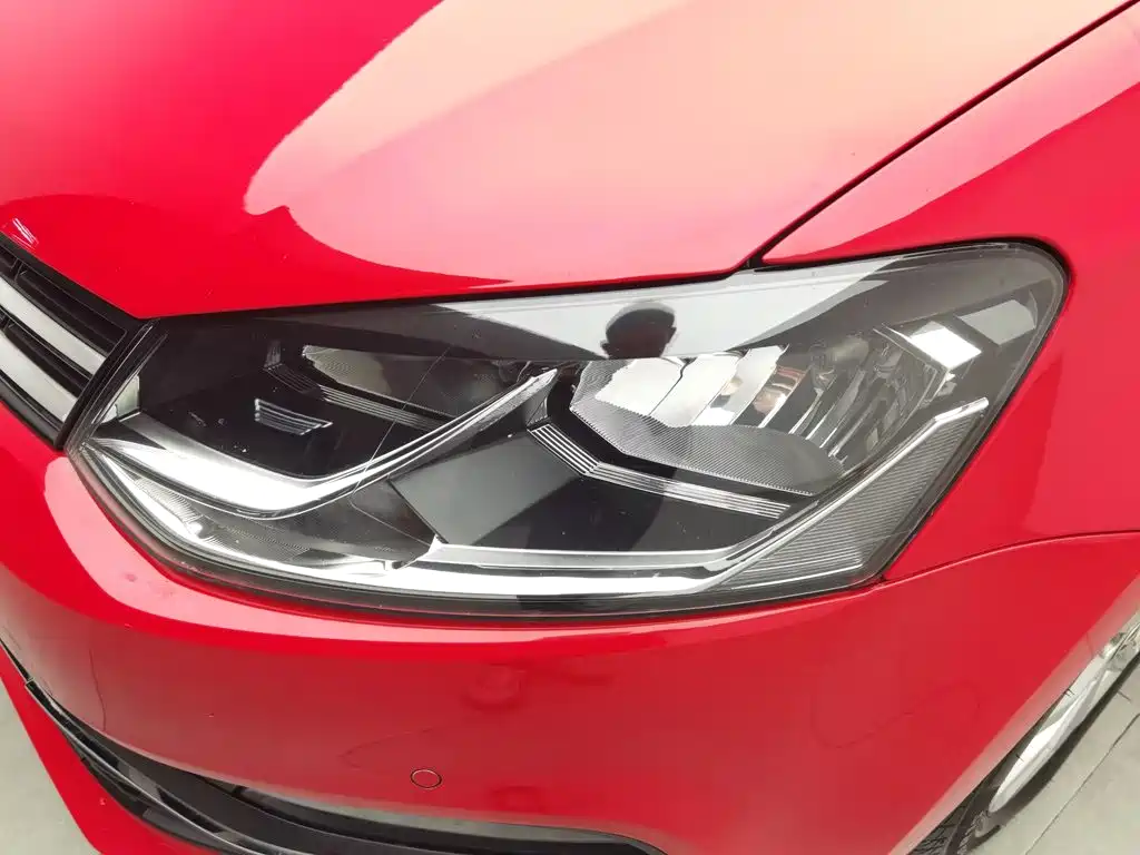Volkswagen Polo — миниатюра 7