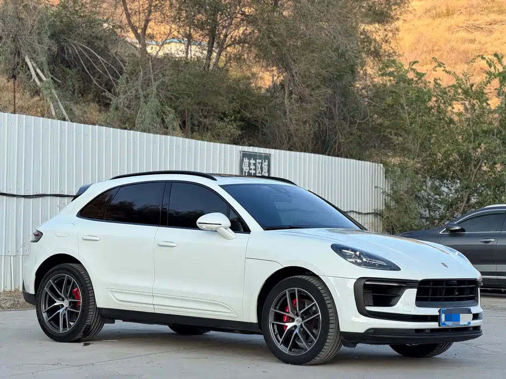Porsche Macan — миниатюра 3