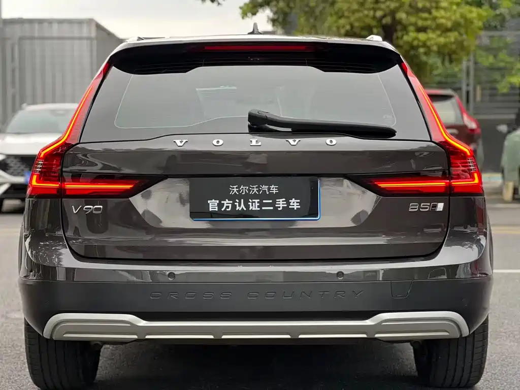Volvo V90 2022 Cross Country B5 AWD