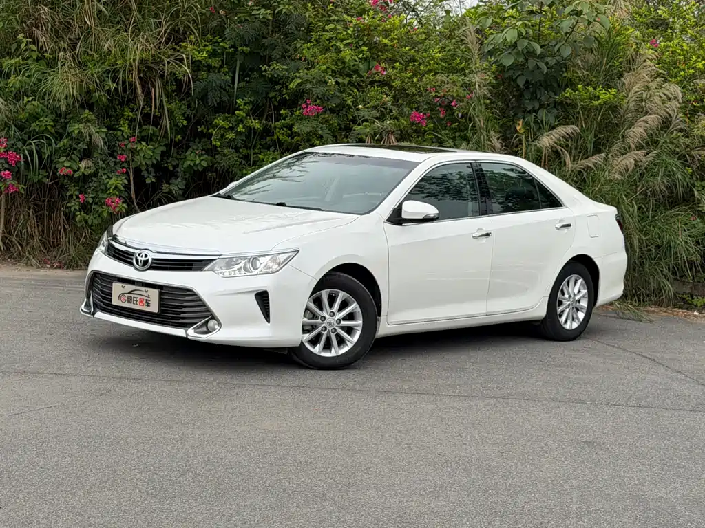 Toyota Camry 2015