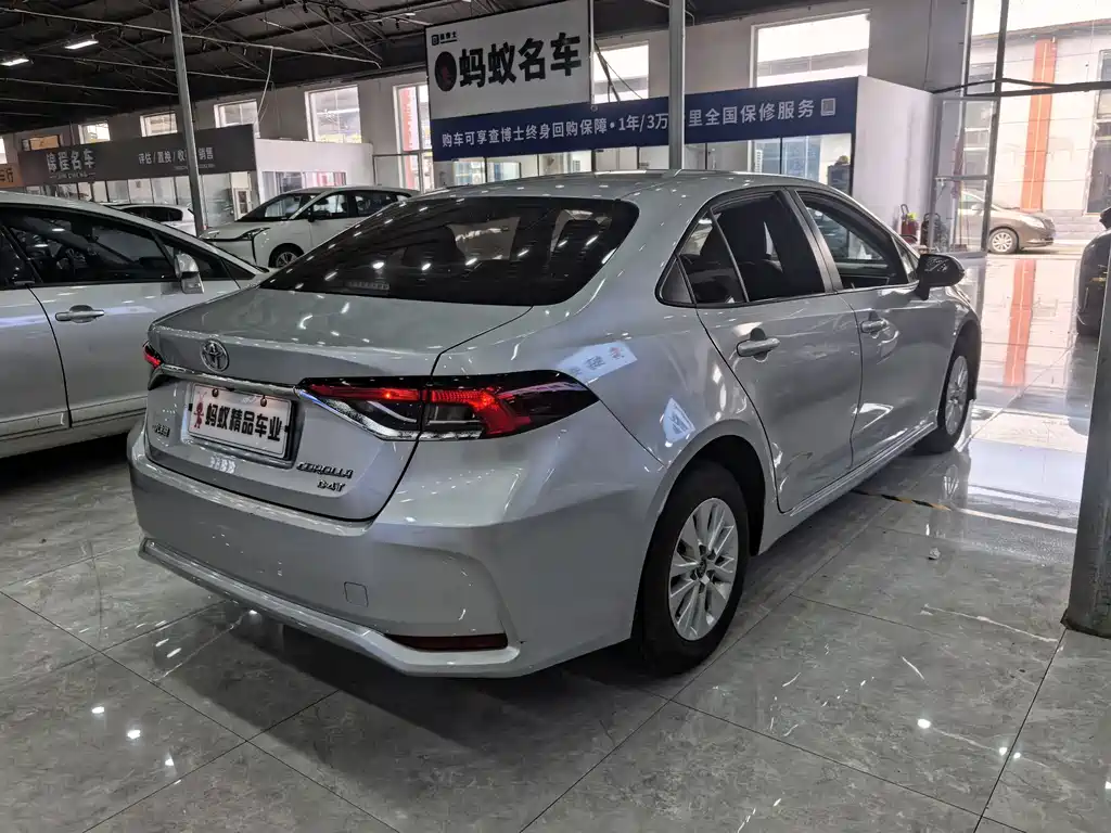 Toyota Corolla — миниатюра 5