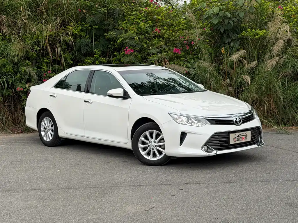 Toyota Camry 2015 2.0G Lead