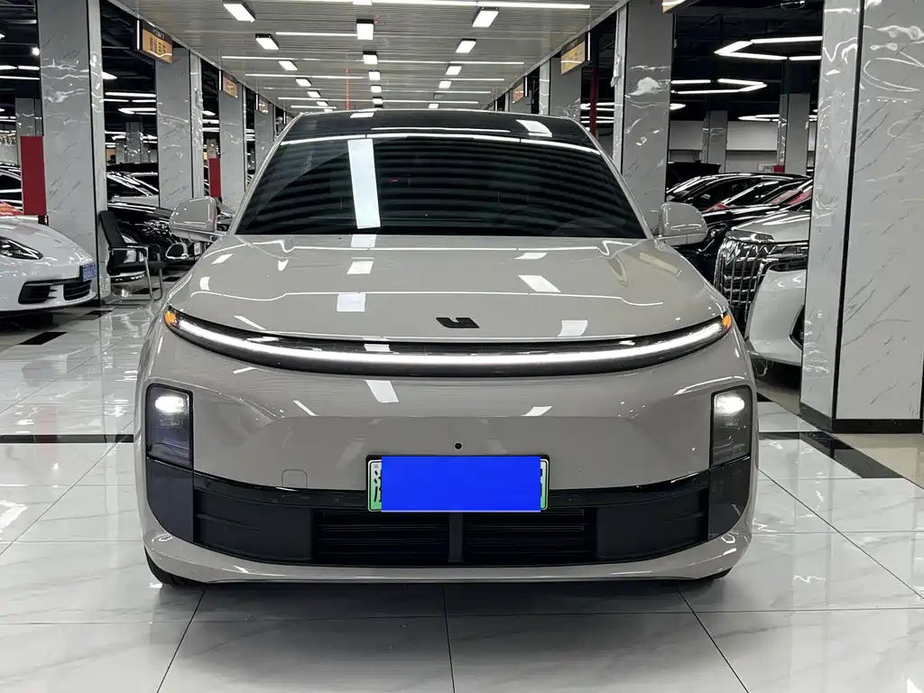 Li Auto L6 2024 Pro