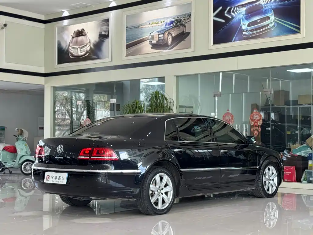 VOLKSWAGEN PHAETON
