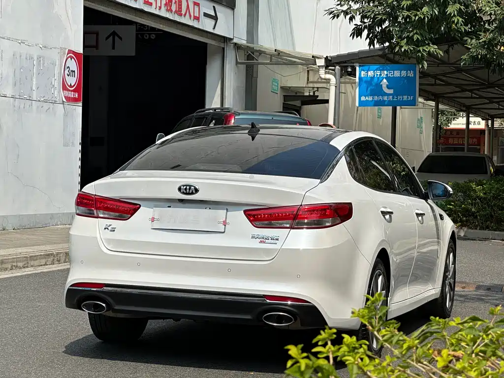 Kia K5 — миниатюра 18