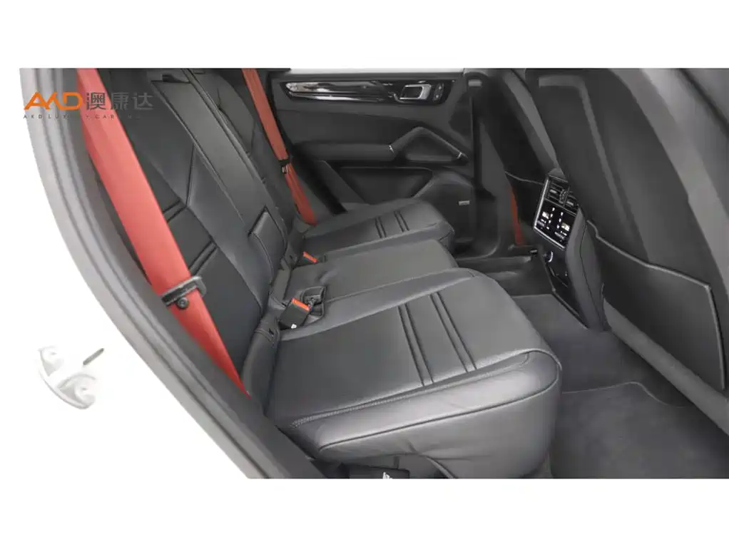 Porsche Cayenne — миниатюра 8
