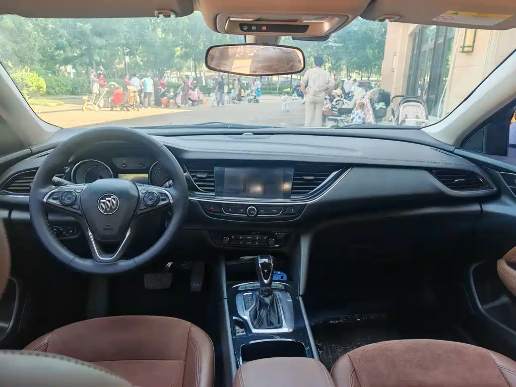Buick Regal — миниатюра 7