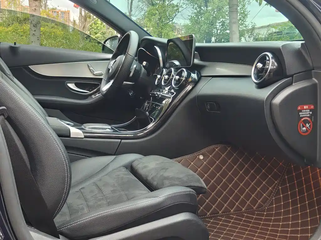 Mercedes-Benz C-Class — миниатюра 12