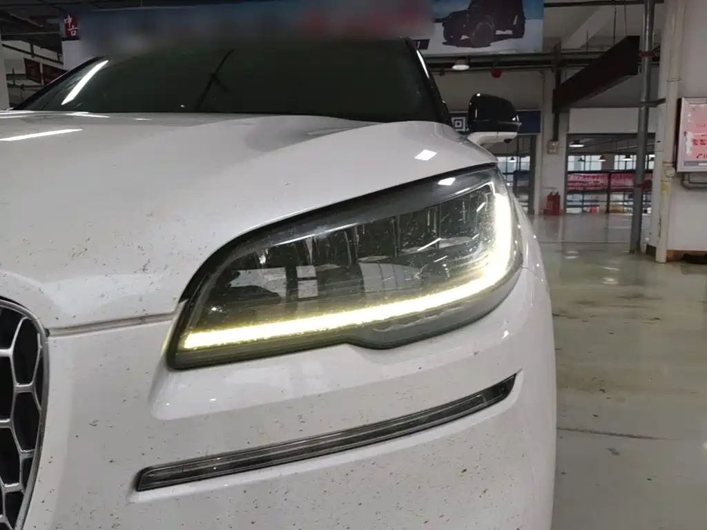 Lincoln Aviator — миниатюра 24