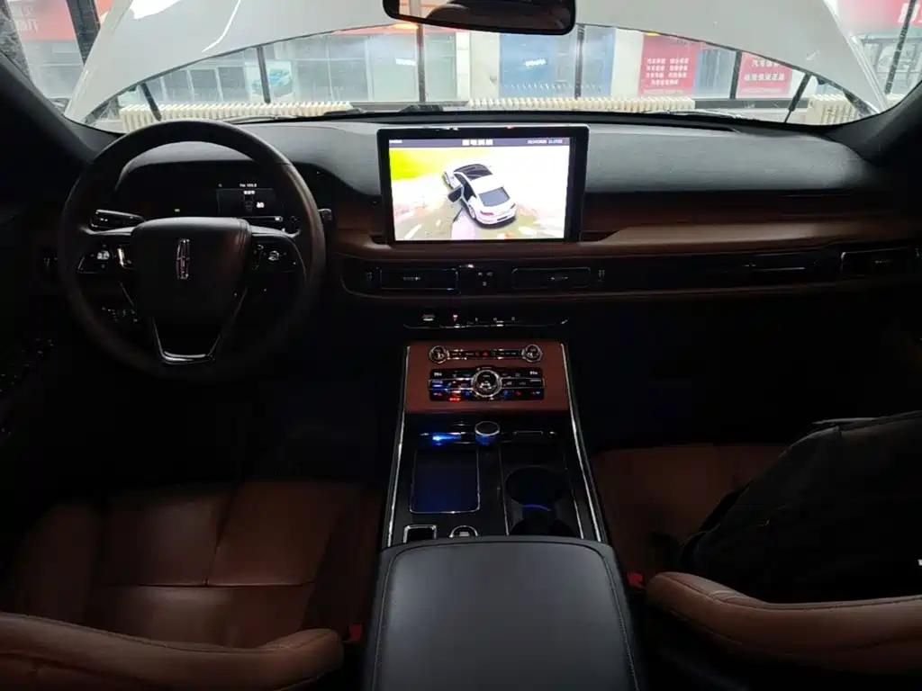 Lincoln Aviator — миниатюра 10