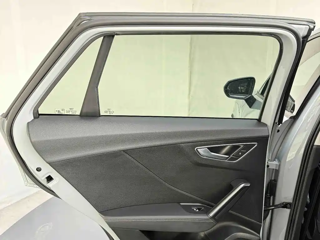 Audi Q2L — миниатюра 30