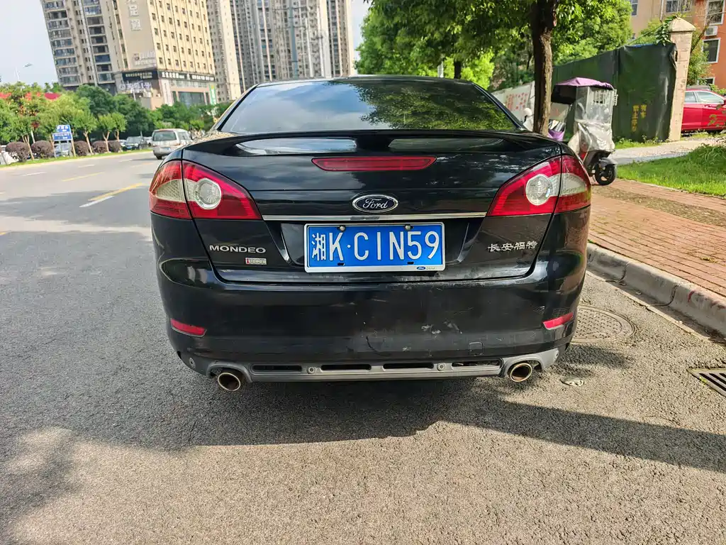 Ford Mondeo Zhisheng — миниатюра 8