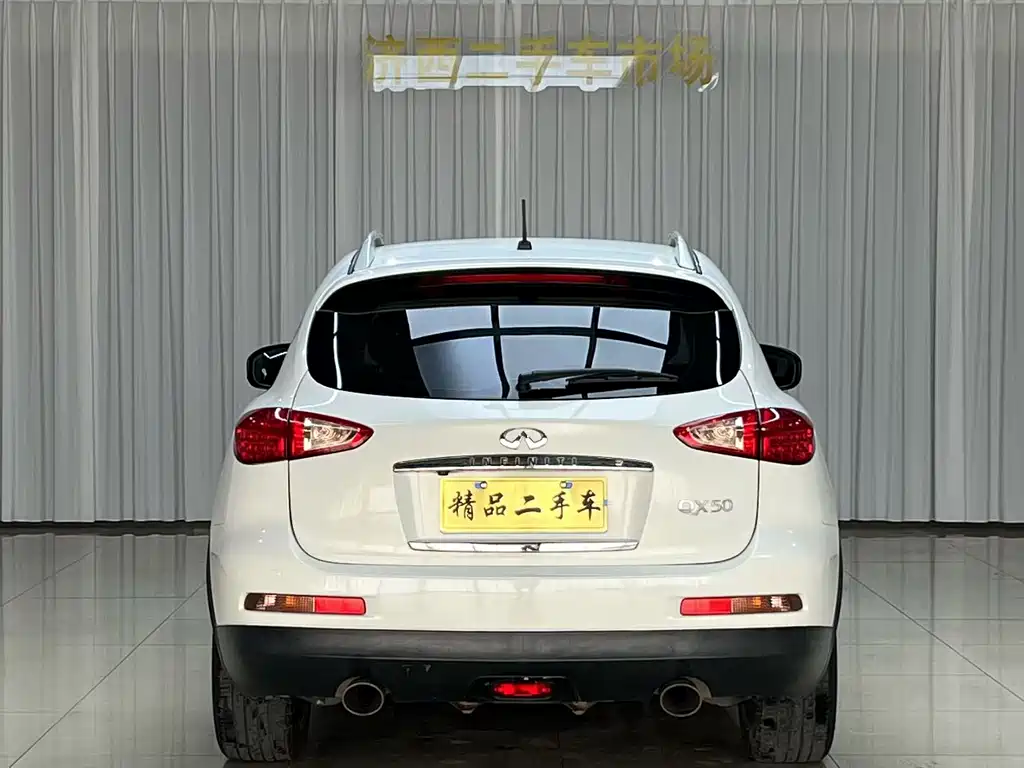 Infiniti QX50 (Import) — миниатюра 5