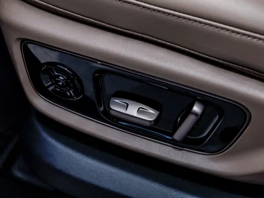 Li Auto Li MEGA — миниатюра 12