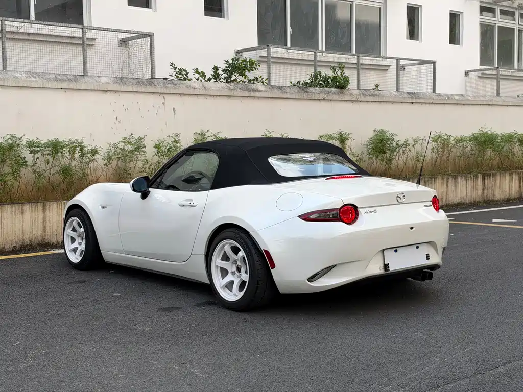Mazda MX-5 — миниатюра 11