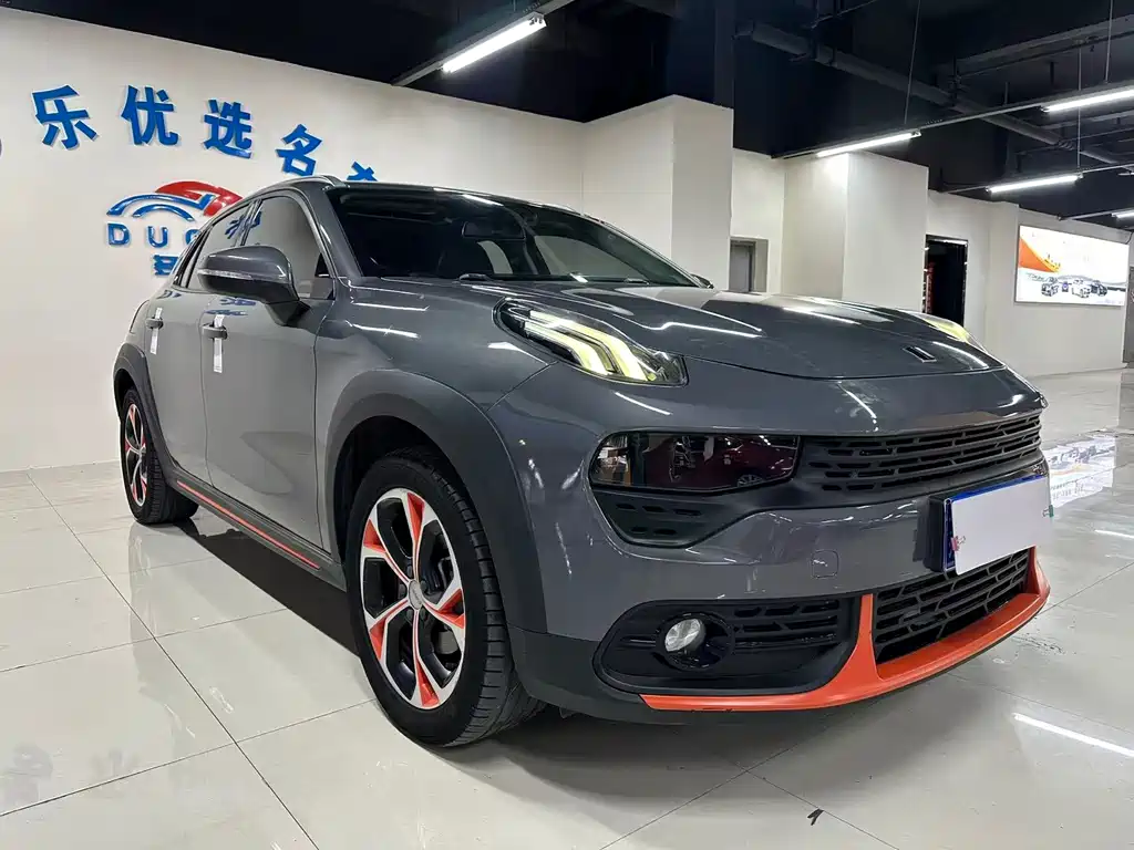 Lynk & Co 02 - фото 3