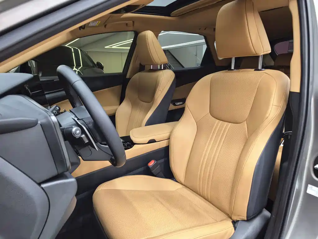 Lexus NX — миниатюра 29