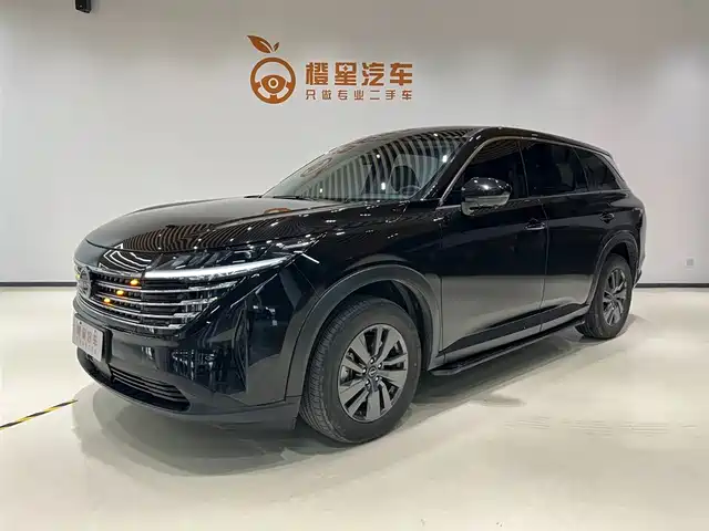 nissan exploring-the-land