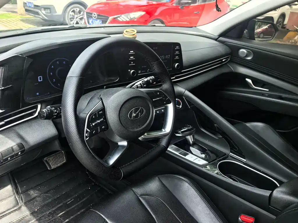 Hyundai Elantra 2021 1.5L CVT GLX Elite