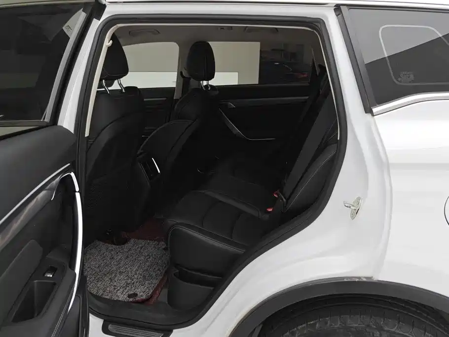 Geely Boyue — миниатюра 11