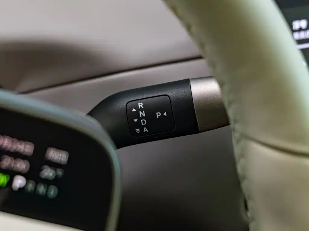Li Auto Li i8 — миниатюра 16