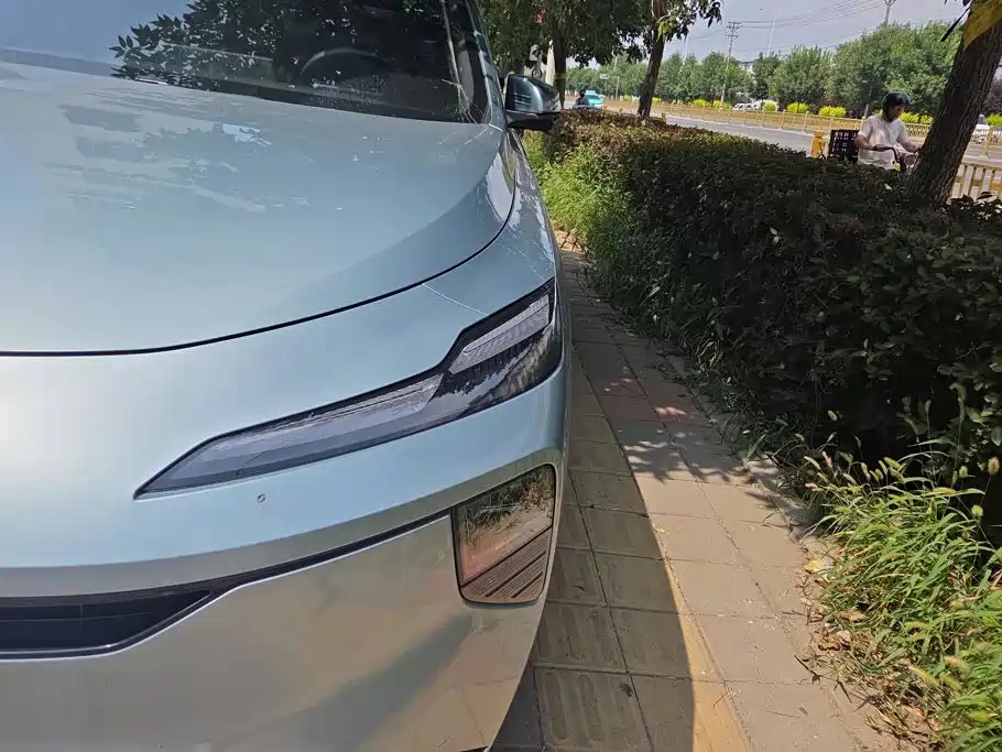 Roewe Young Wai D6 — миниатюра 5