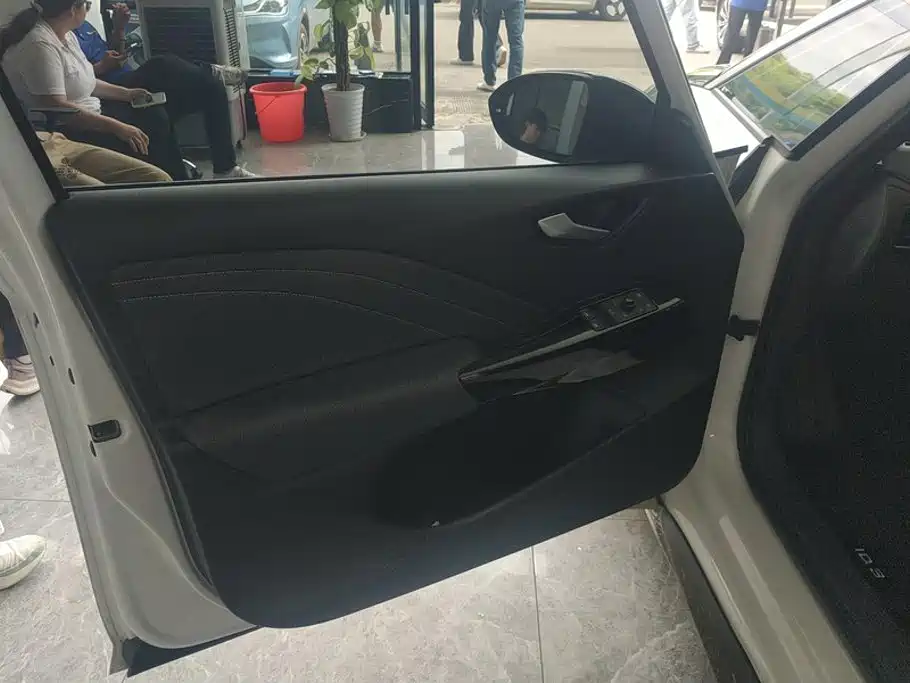 Volkswagen ID.3 — миниатюра 7