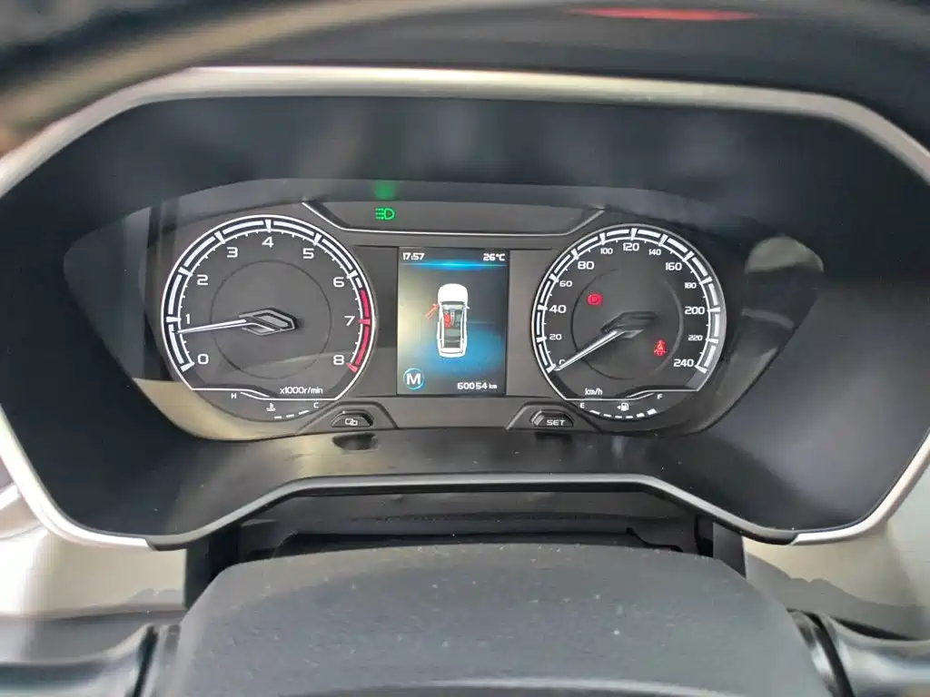 Geely Vision X6 — миниатюра 5