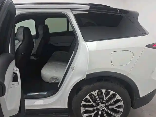 NIO ES6 - фото 10
