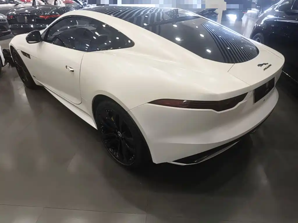 Jaguar F-Type 2024 P300 75