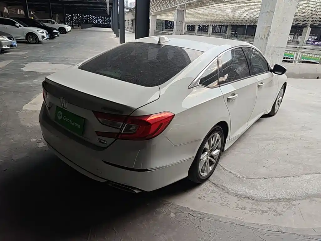 Honda Accord — миниатюра 7